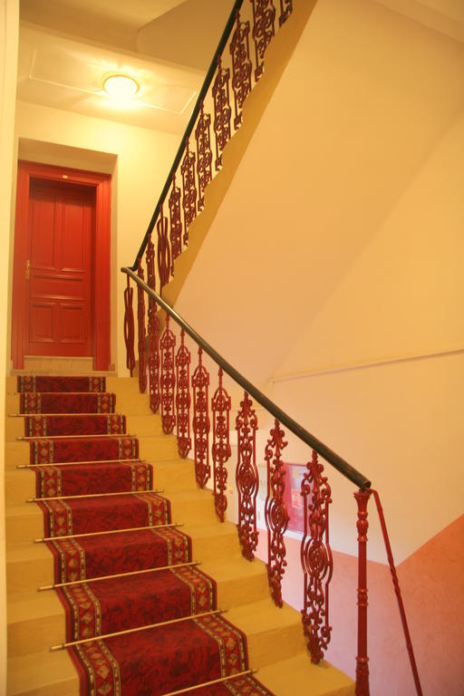 Vlkova Palace 布拉格 外观 照片